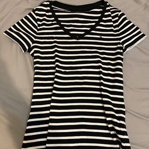 Tommy Hilfiger V neck top